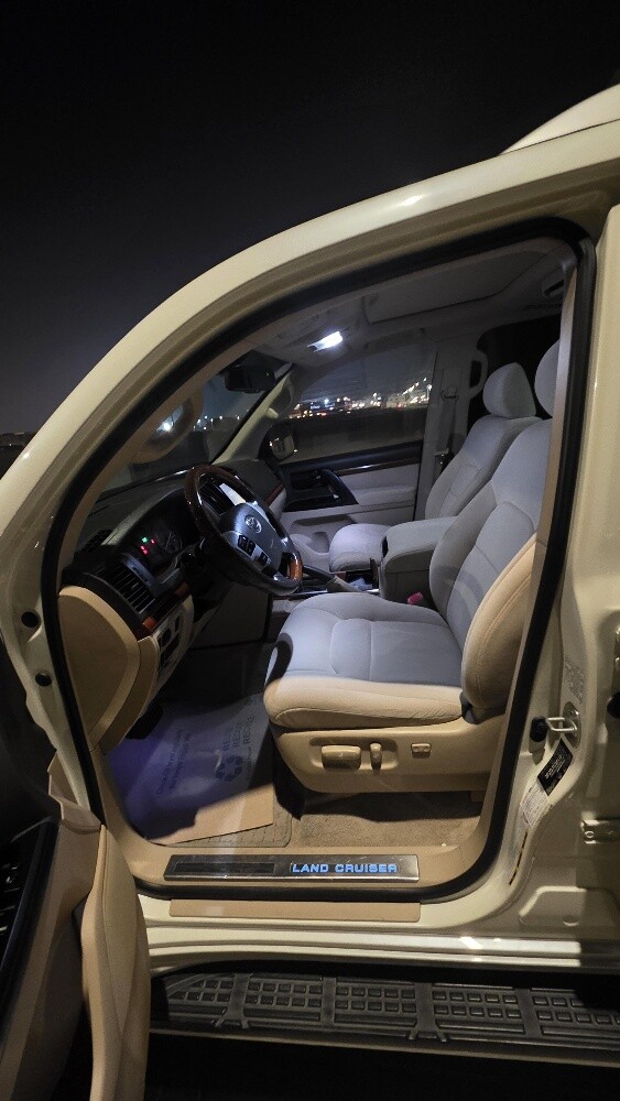 LandCruiser - 19