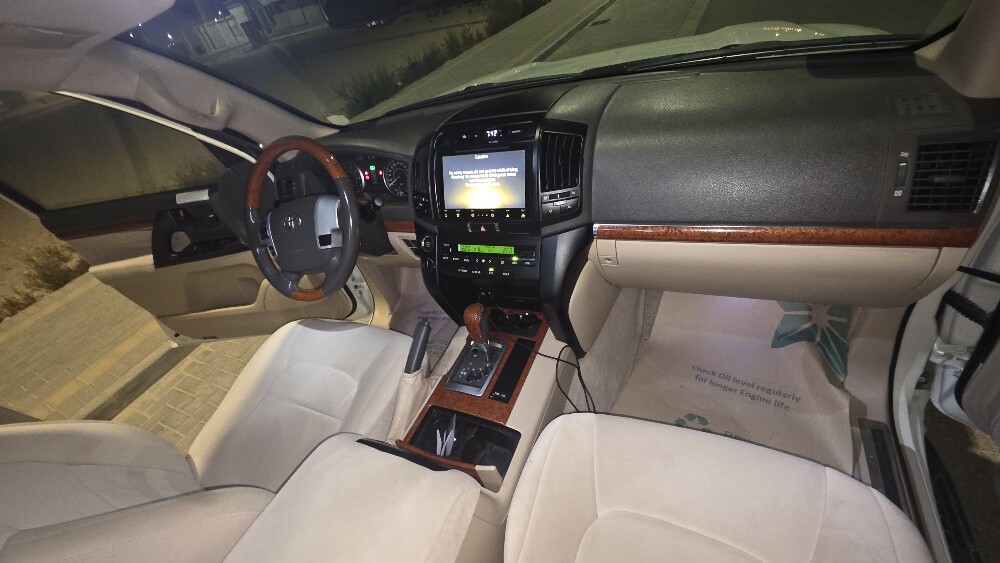 LandCruiser - 24