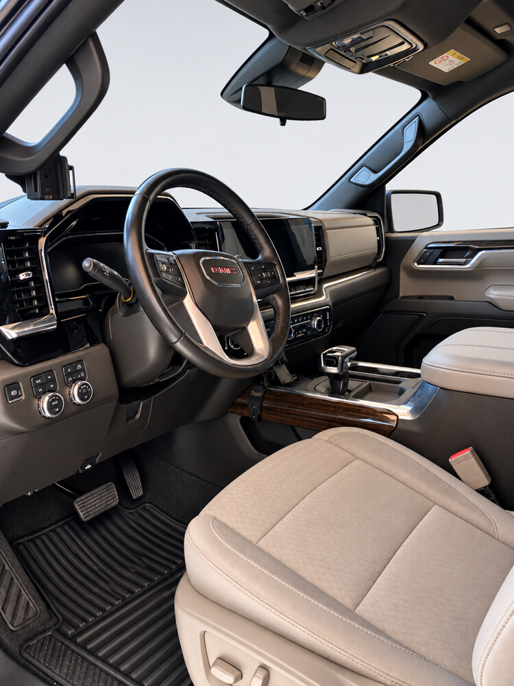 GMC Sierra Elevation - 2
