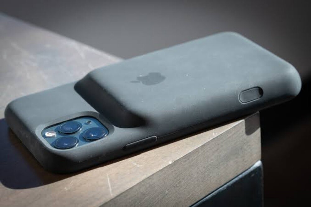 iPhone 11 Pro Max Battery Case - 7