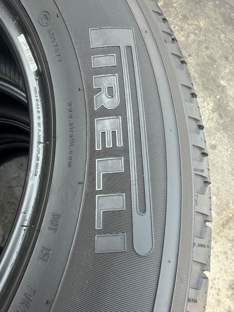 285/60/18 Pirelli - 4
