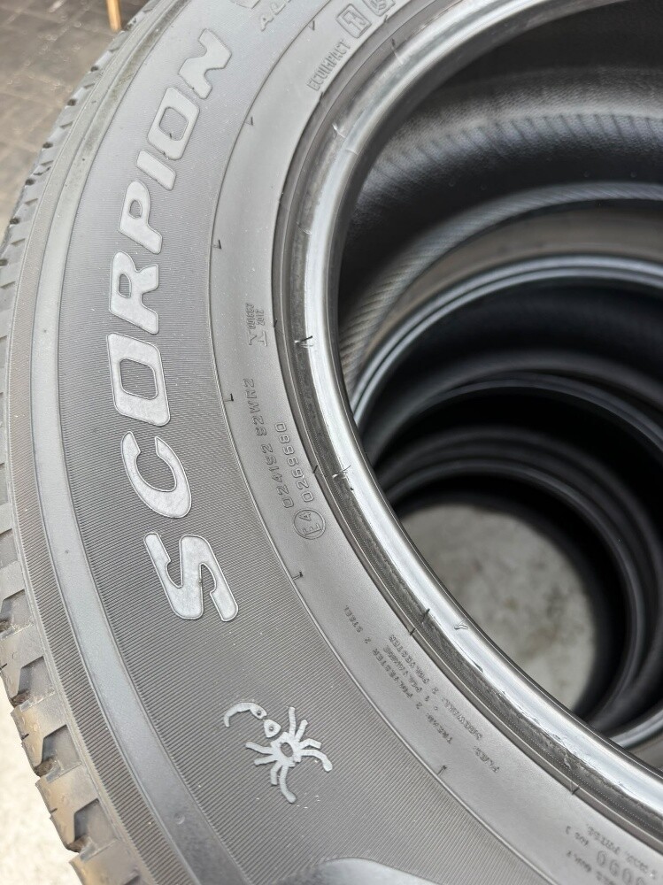 285/60/18 Pirelli - 6