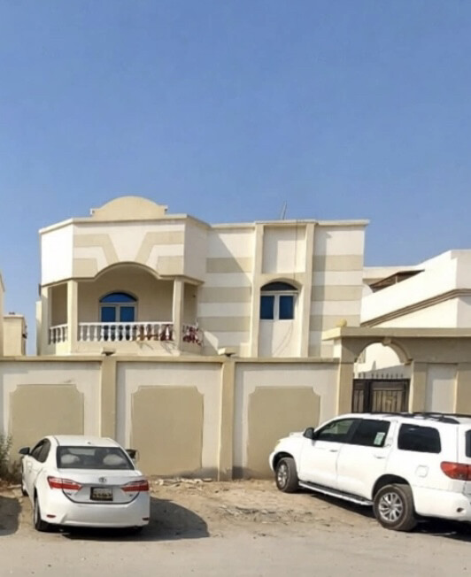 للبيع فيلا بالوكير بسعر مميز - 1