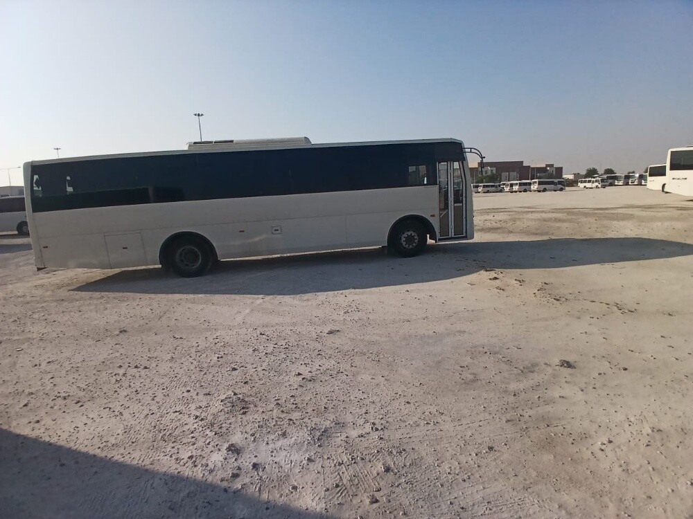 للبيع باص اشوك ليلاند ممشا 65الف - 4