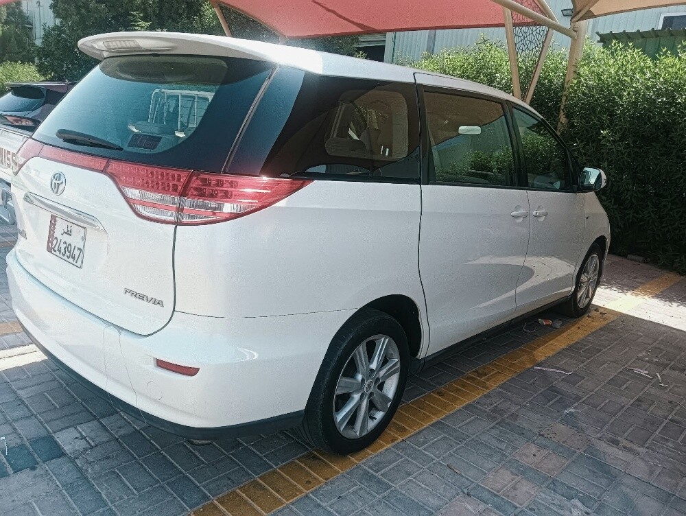 Toyota previa - 1