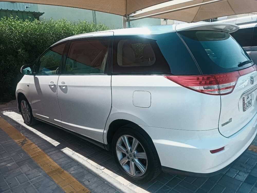 Toyota previa - 3