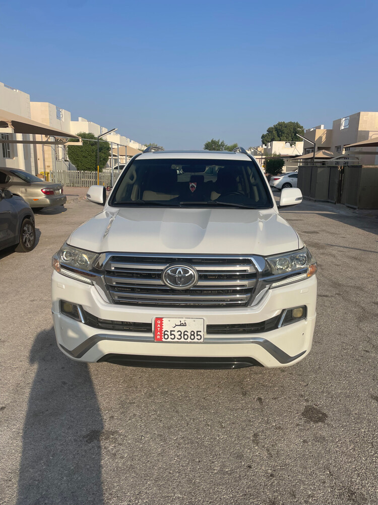 لاندكروزر نظيف جدا - 1