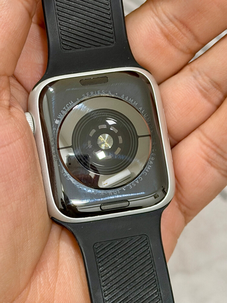 Apple Watch Series 5 - 3