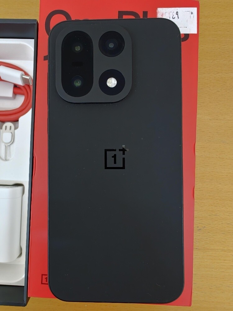 OnePlus 15 series 16/512 GB - 2