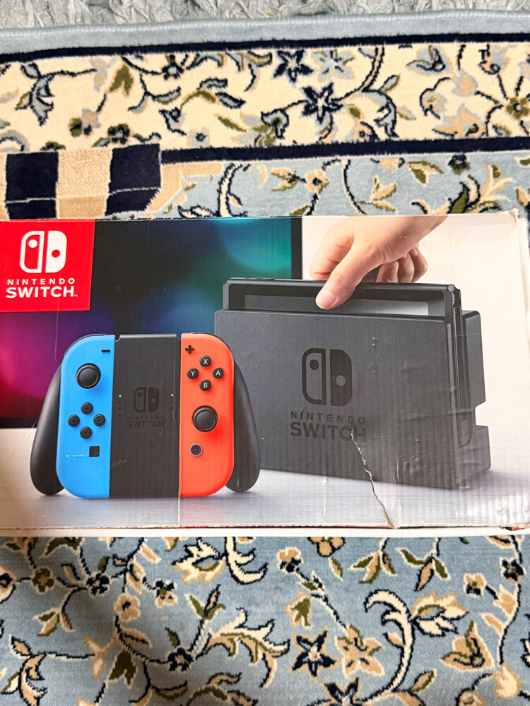 Nintendo Switch With 4 games - 3