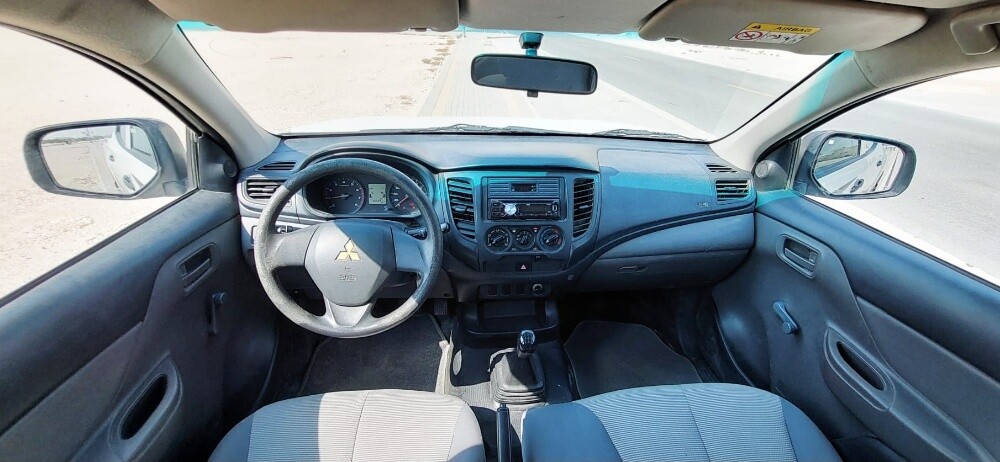 MITSUBISHI L200 - 13