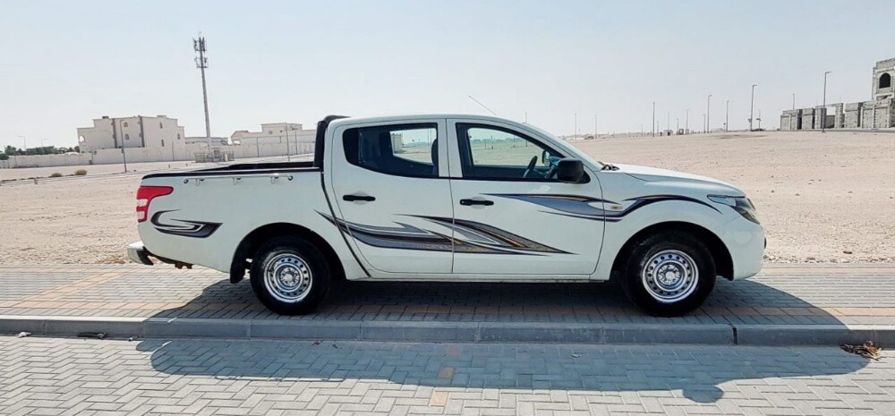 MITSUBISHI L200 - 3