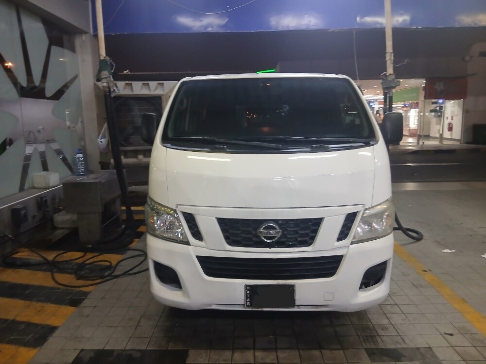 Bus Nissan urvan - 5