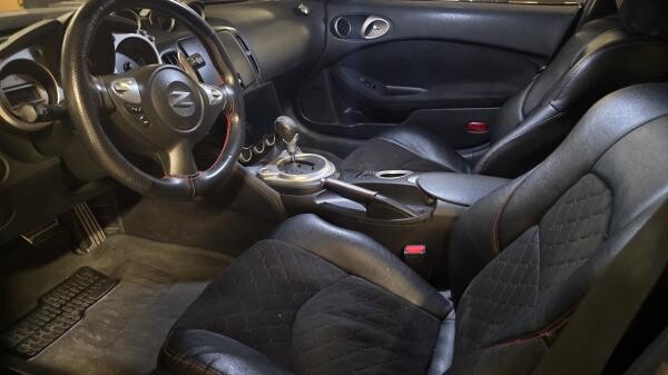 Nissan 370Z - 4