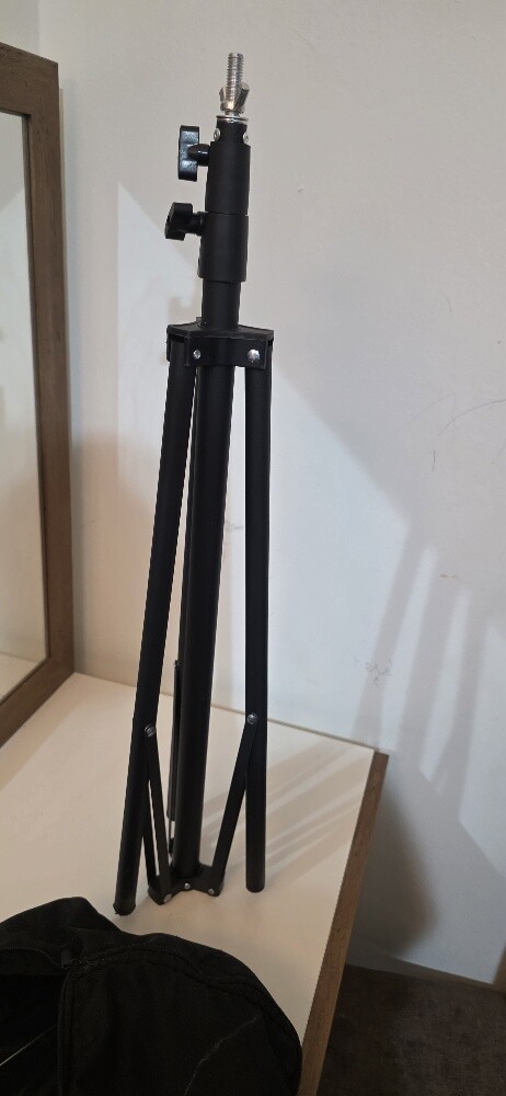 NEBULA projector with stand - 4