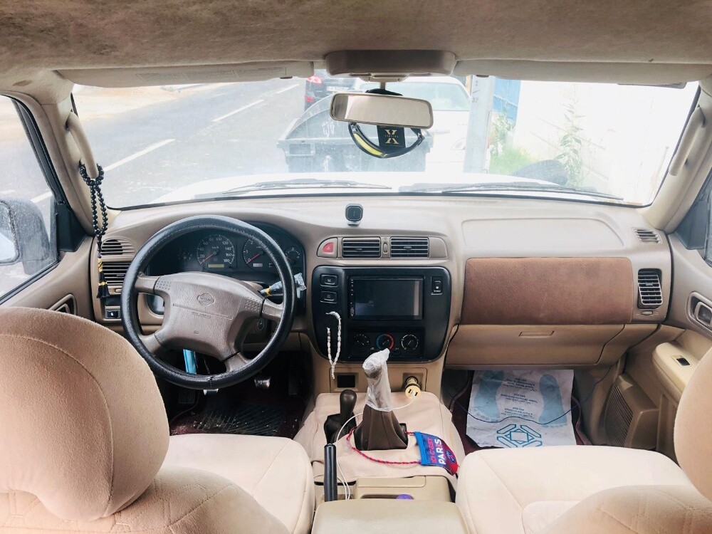 1998
ناقل حركة يدوي
258458 كم
إطا - 3
