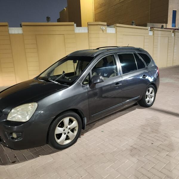 Kia Carens - 7