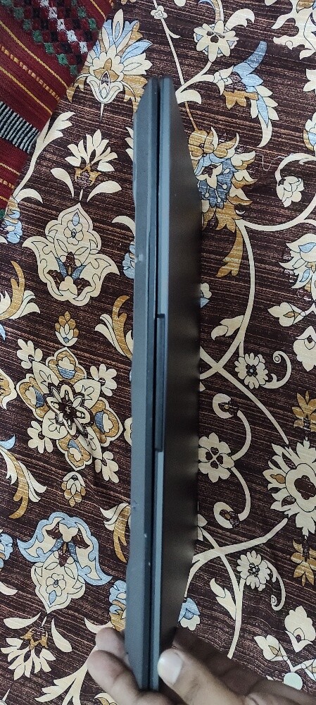 ASUS TUF GAMING 17 - 4