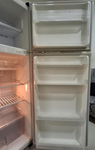 Daewoo 350L Used Refrigerator - 2