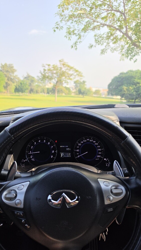 Infiniti qx70S 2016 - 9