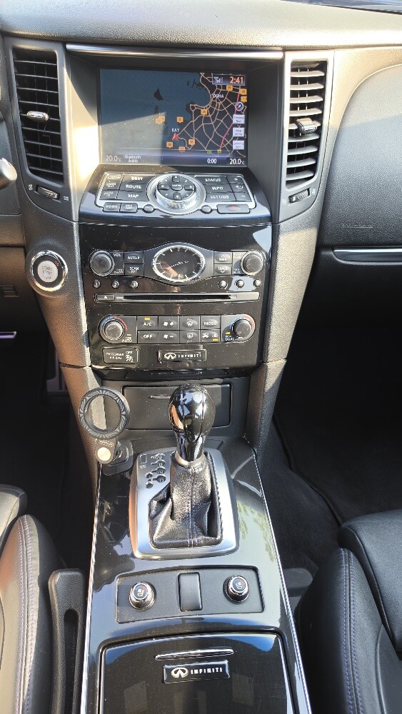 Infiniti qx70S 2016 - 10