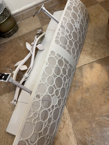 . AC wind deflector. - 3