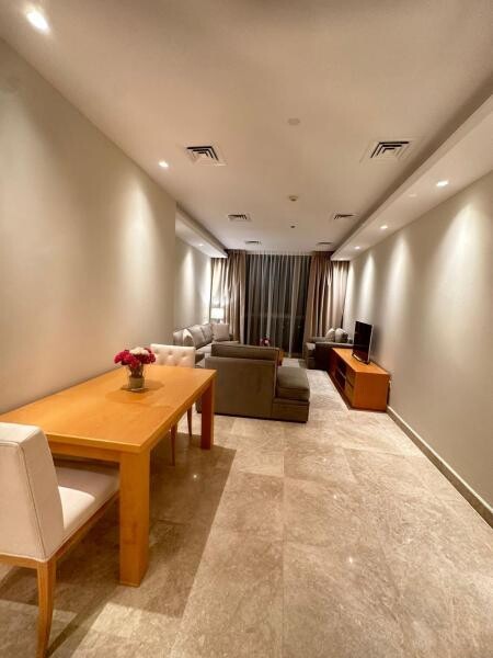 ZIGZAG FF 1 BHK | SHARED GYM & POOL - 2