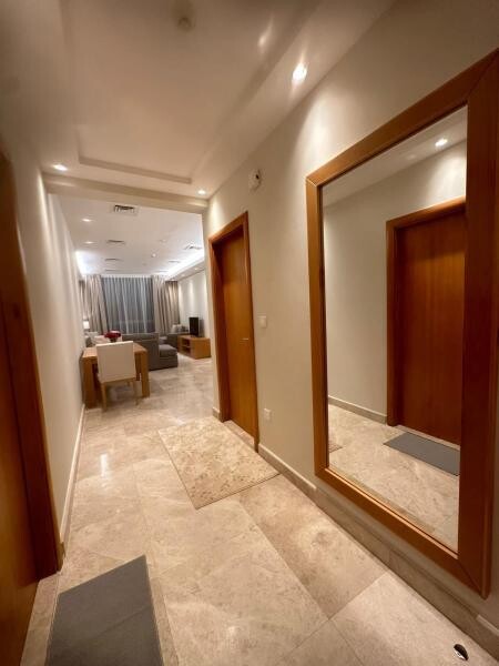 ZIGZAG FF 1 BHK | SHARED GYM & POOL - 13