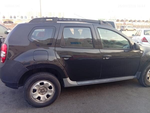 FOR QUICK SALE  RENAULT DUSTER - 9