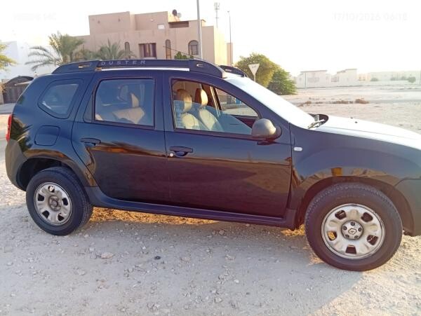 FOR QUICK SALE  RENAULT DUSTER - 4