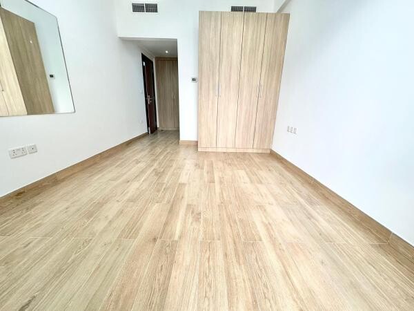 SPACIOUS 2 BHK | SEMI FURNISHED - 12