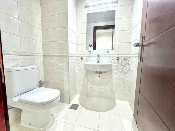 SPACIOUS 2 BHK | SEMI FURNISHED - 5