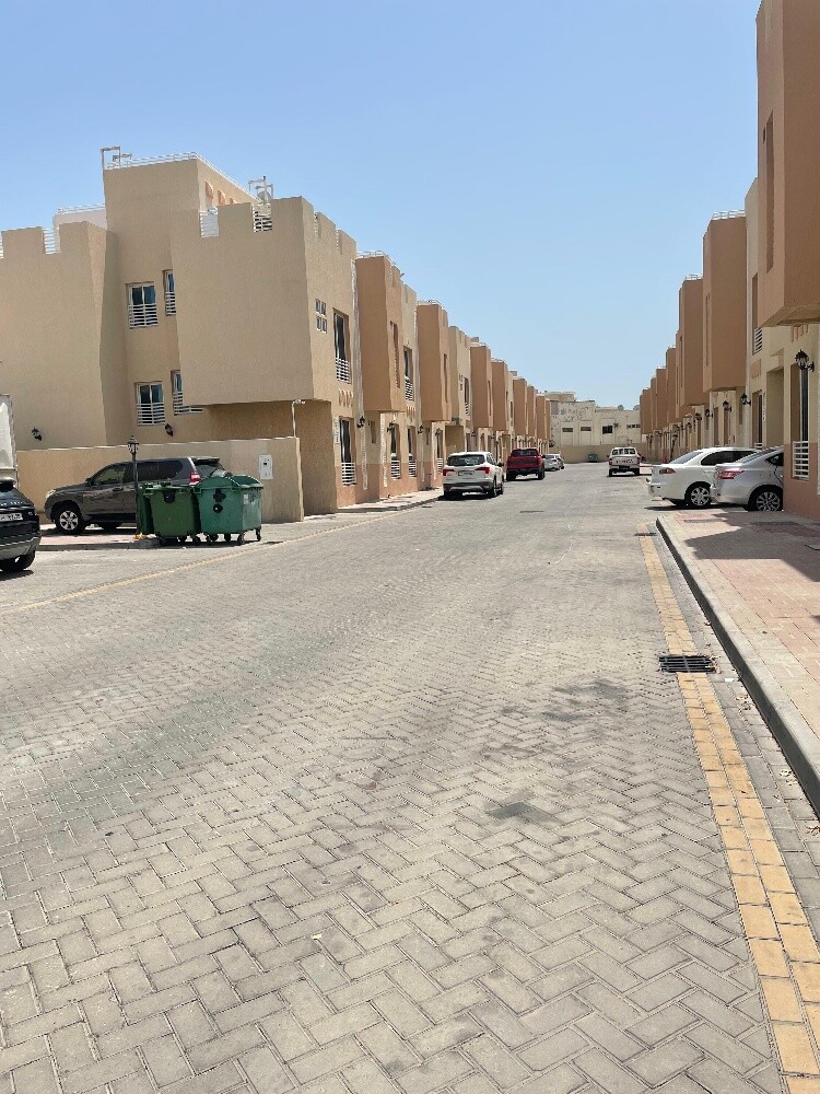 شقق بمجمع ساكنى للايجار بالمطار - 8