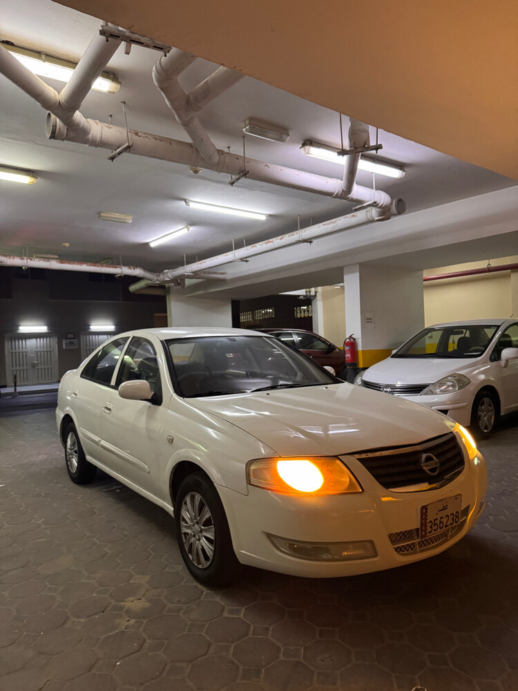 Nissan Sunny 2010 Perfect Condition - 3
