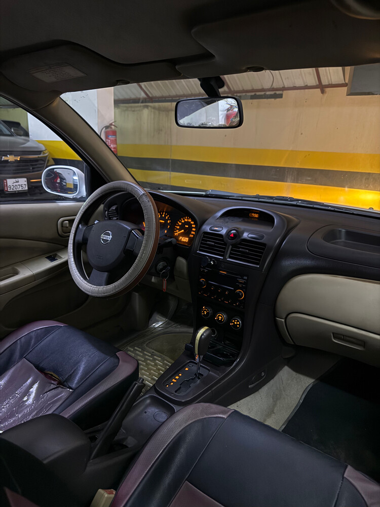 Nissan Sunny 2010 Perfect Condition - 6