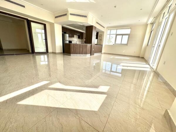 SPACIOUS 2BHK MASTER SEMI FURNISHED - 4