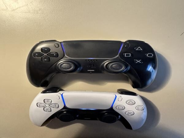 PS5 Controller in great condition - 2