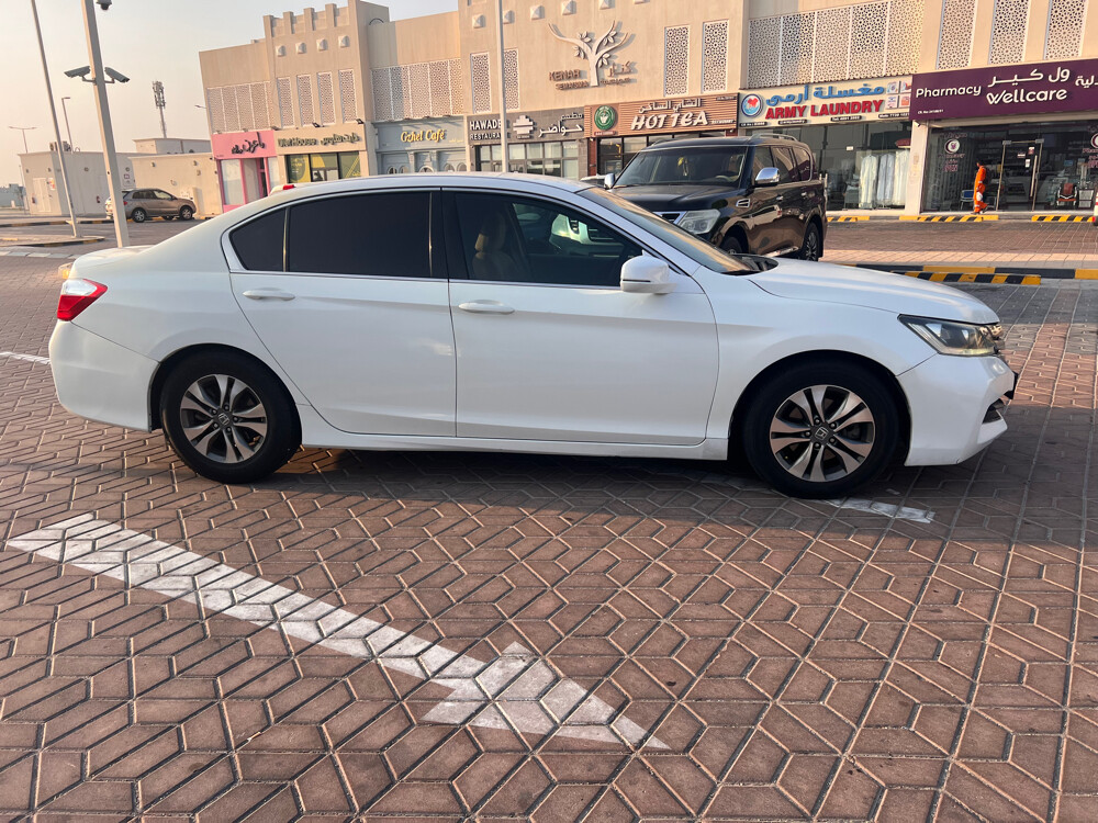للبيع هوندا أكورد - 3