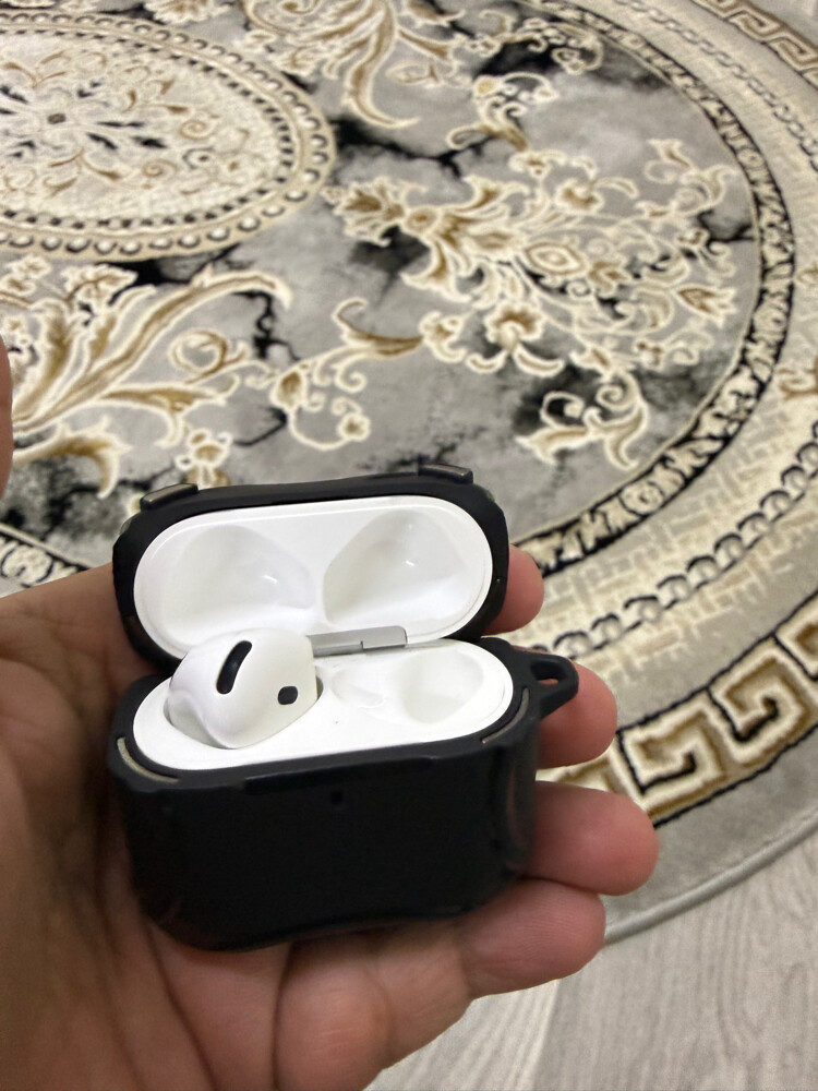 iPhone airpods - 5