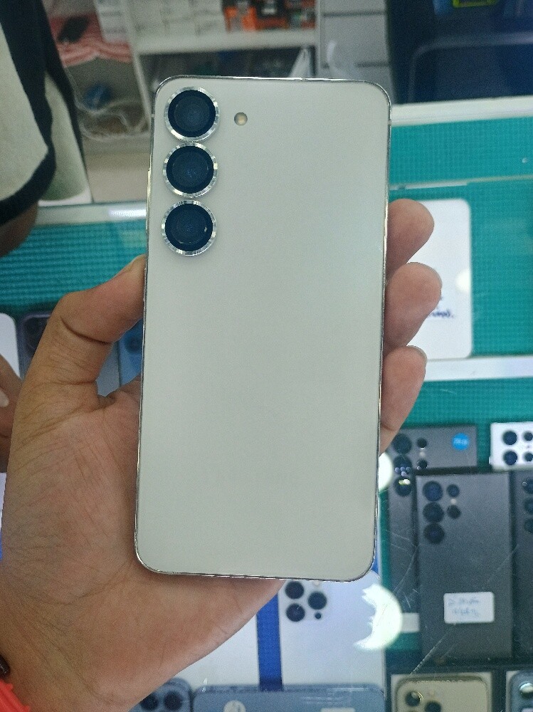 Samsung s23 - 1