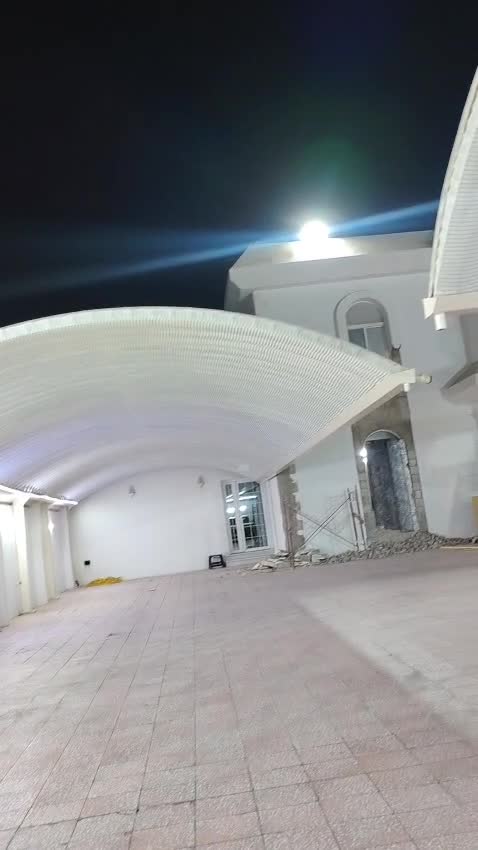 نحن نعمل في جميع أنواع مواقف السي - 1