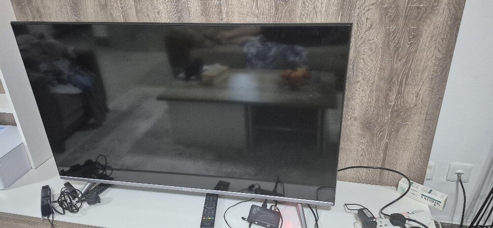 AKAI TV 55 INCH - 1