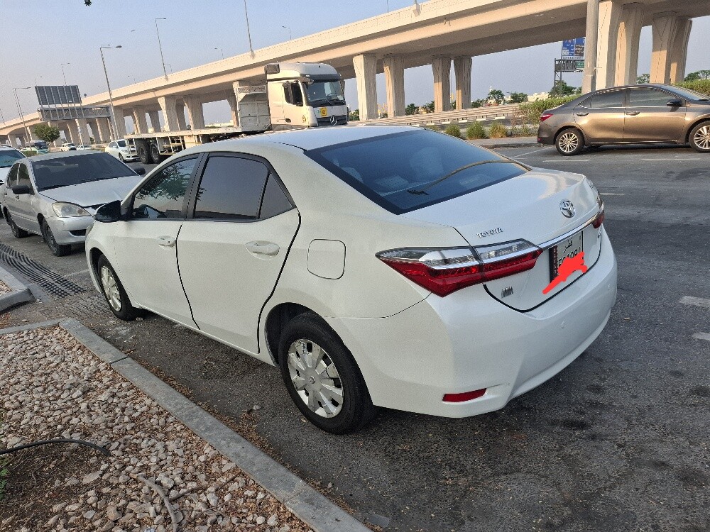 Toyota Corolla - 2
