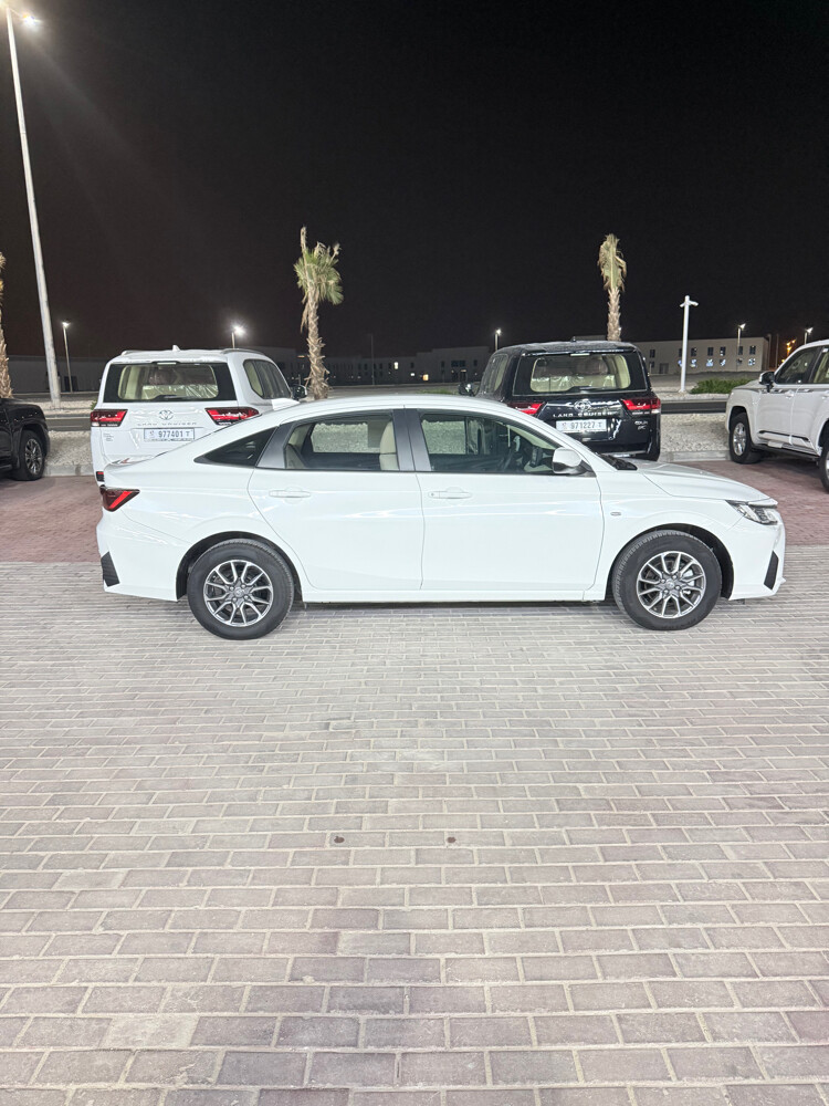 Toyota Yaris - 4