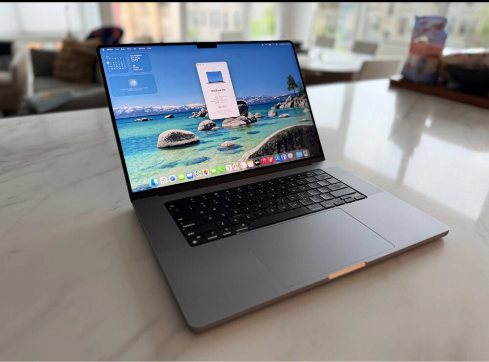 MacBook pro M1Max 2TB 64R  - 1