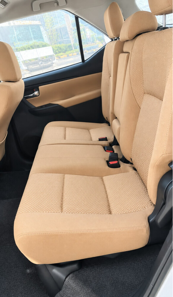 toyota fortuner - 2