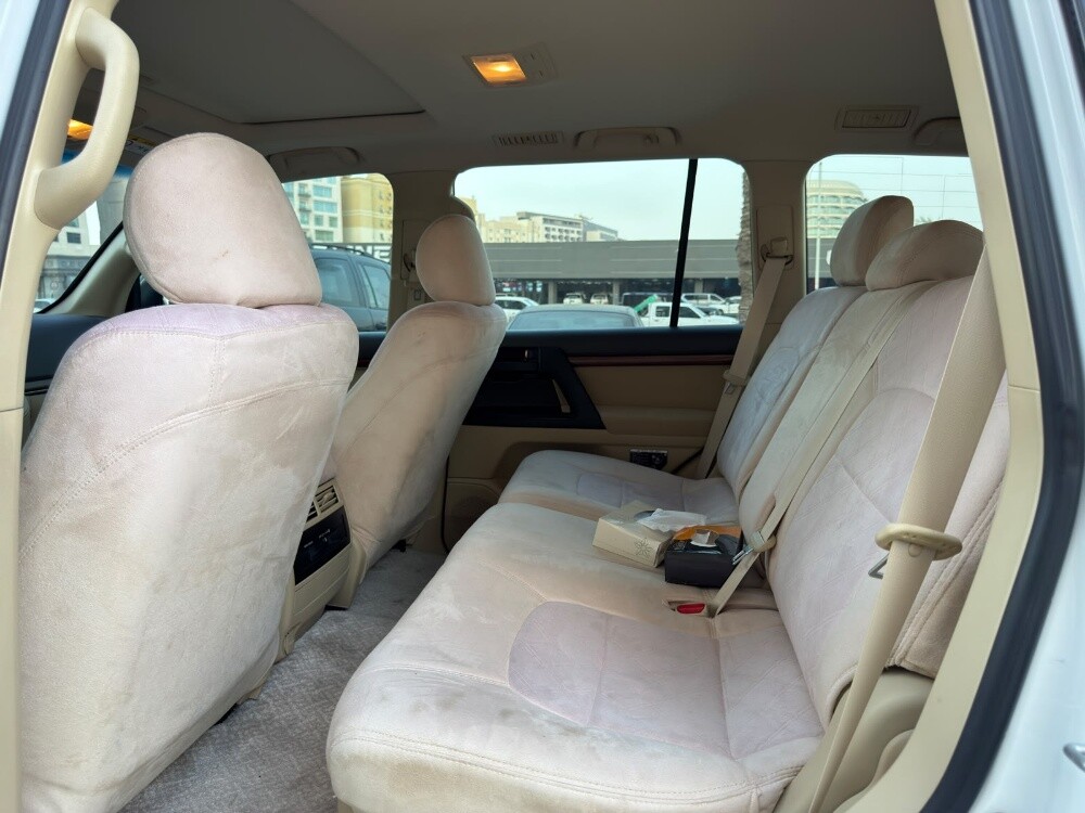 Toyota Land cruiser GXR - 9
