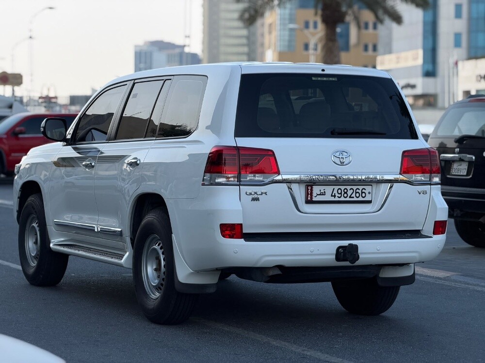 Toyota Land cruiser GXR - 4