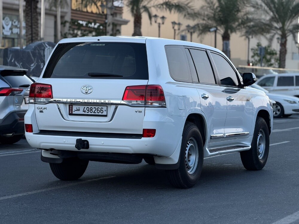 Toyota Land cruiser GXR - 6