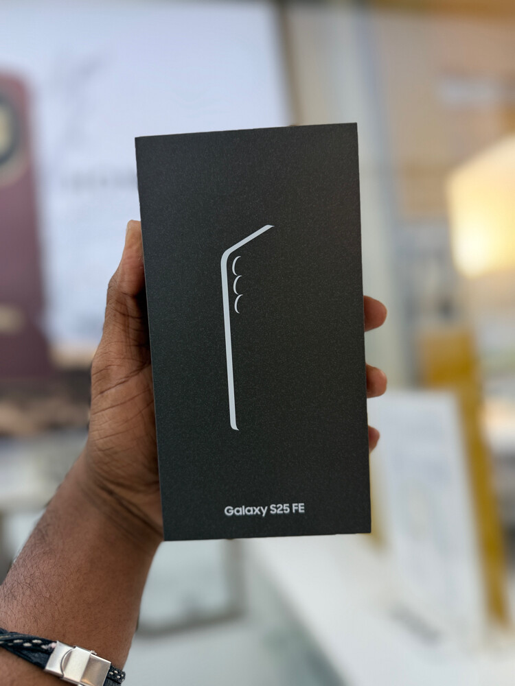 Samsung Galaxy S25 FE - 4